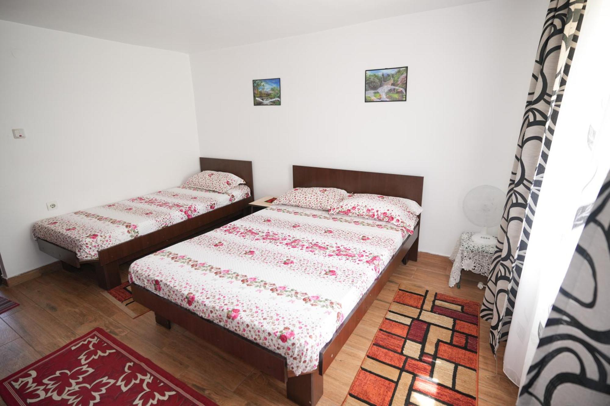 Casa Ion Apartment โฮเรซู ภายนอก รูปภาพ